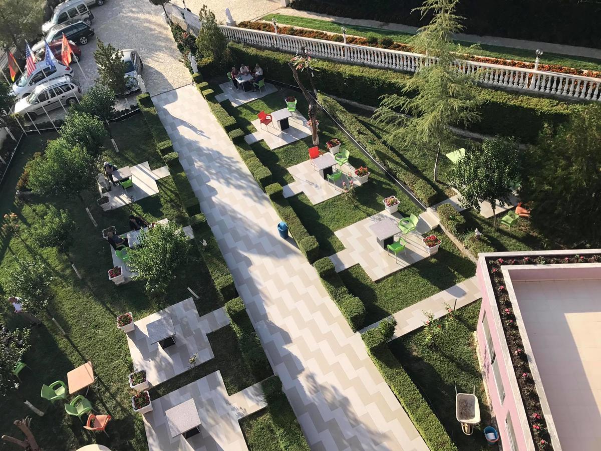 Hotel Puka Elbasan Exterior photo
